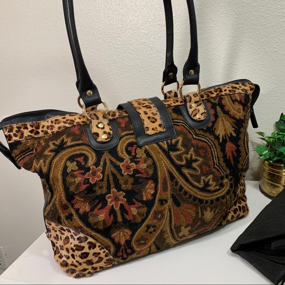 Clever Carriage Company Weekender Bag - Picture 3 of 12